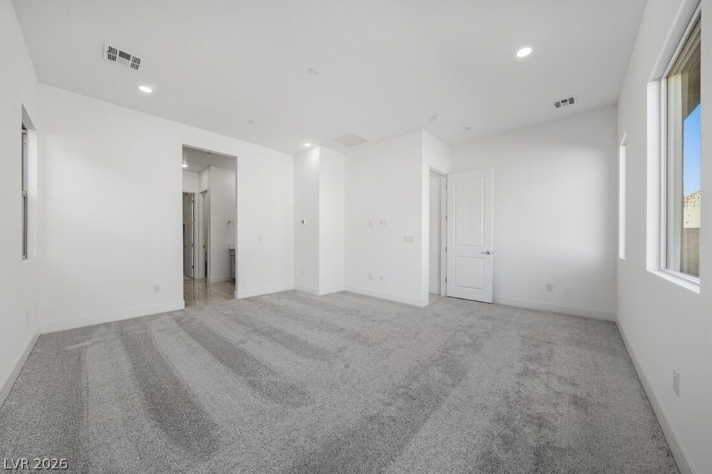 374 Tigullio Avenue Property Photo 21
