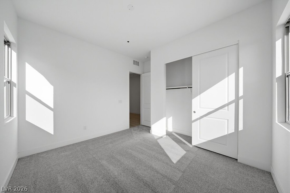 374 Tigullio Avenue Property Photo 29