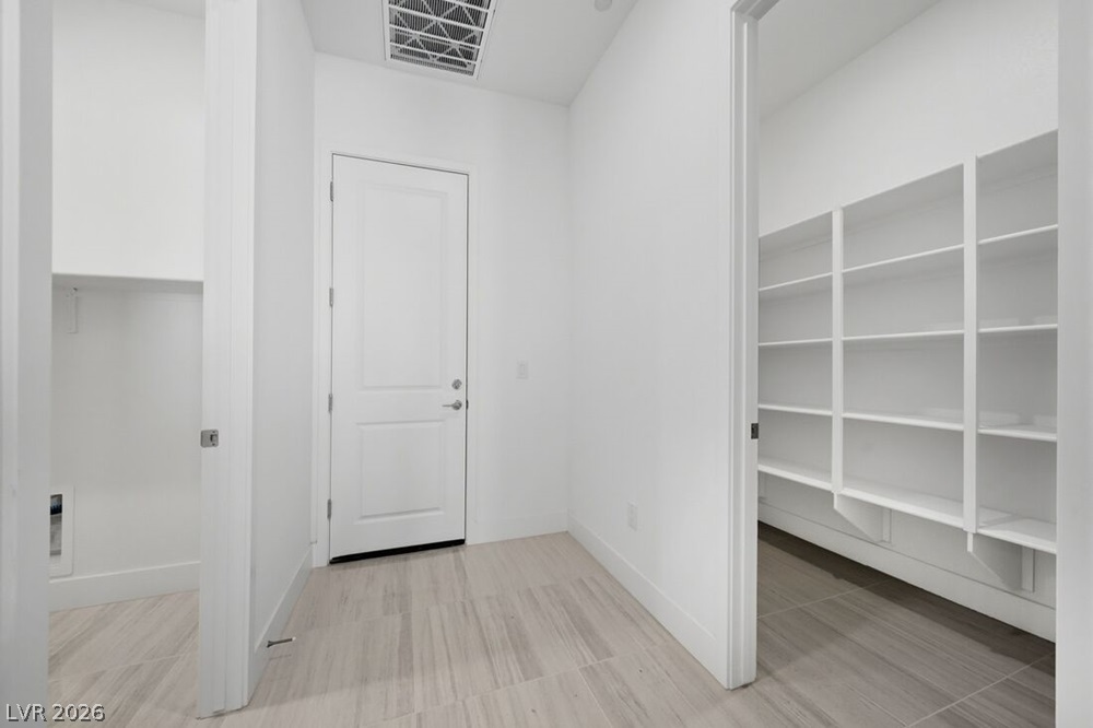 374 Tigullio Avenue Property Photo 36