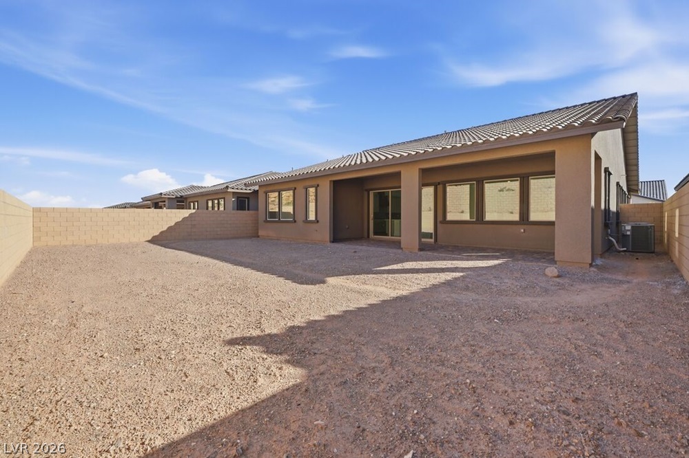 374 Tigullio Avenue Property Photo 39
