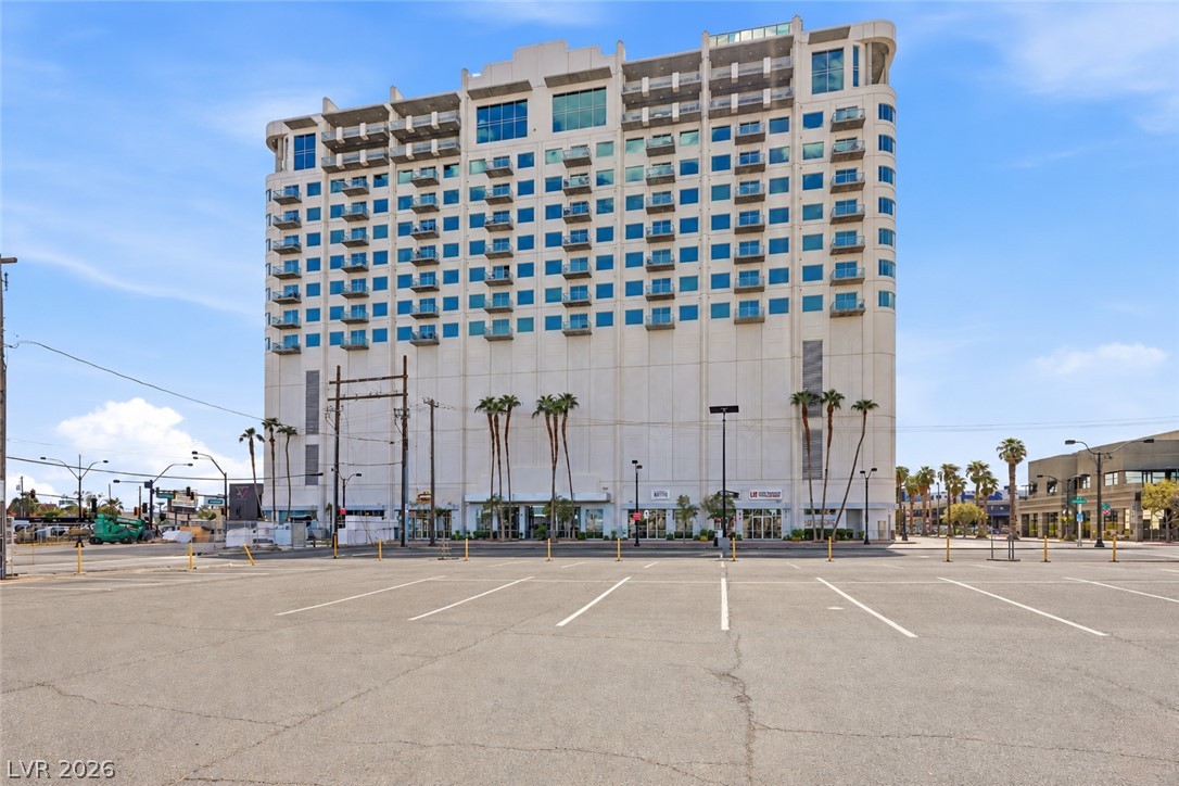 900 South Las Vegas Boulevard 702 Property Photo 2
