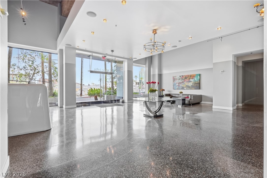 900 South Las Vegas Boulevard 702 Property Photo 6