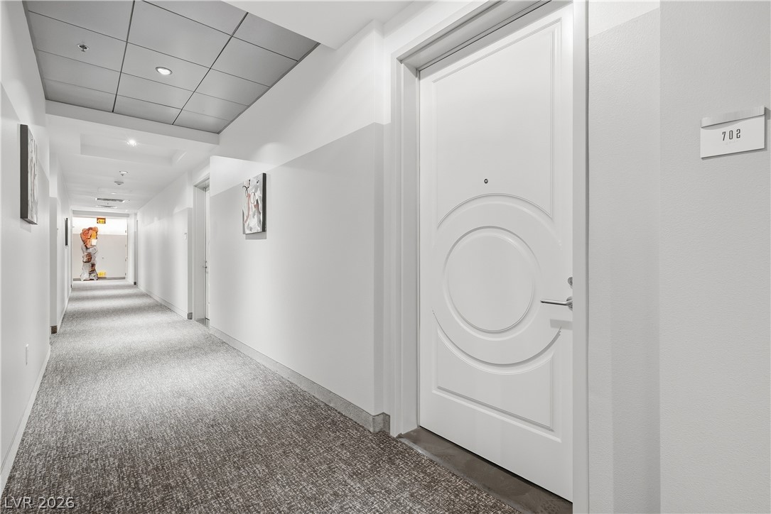 900 South Las Vegas Boulevard 702 Property Photo 8