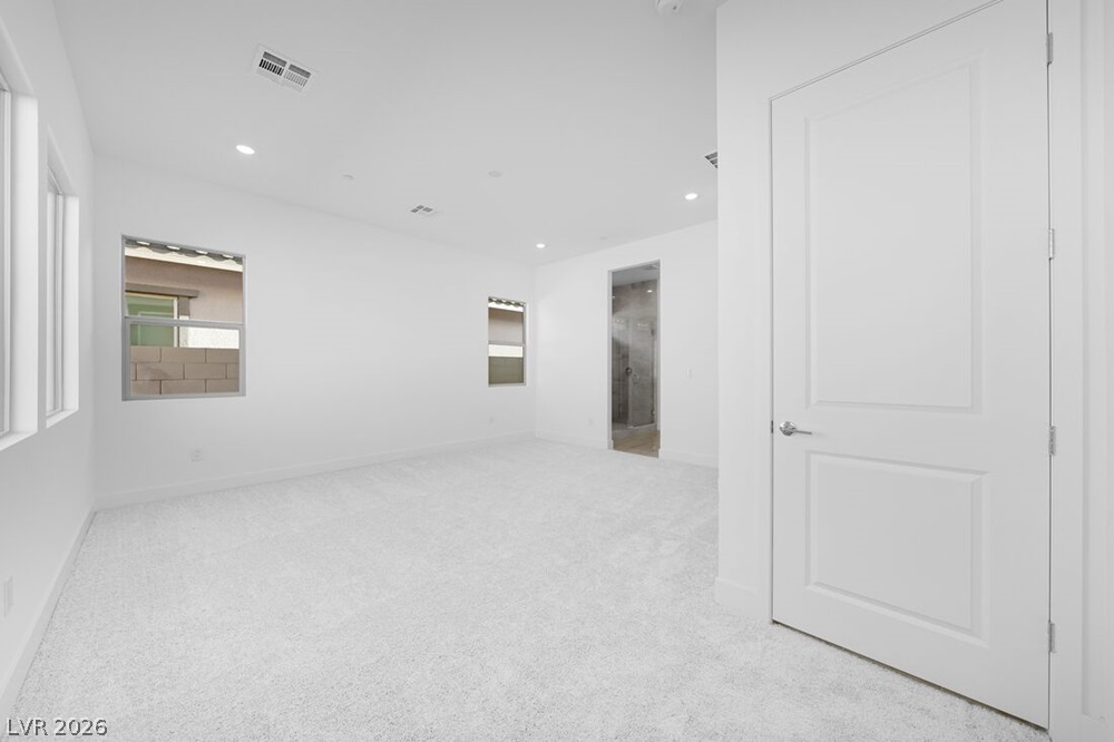 370 Tigullio Avenue Property Photo 20