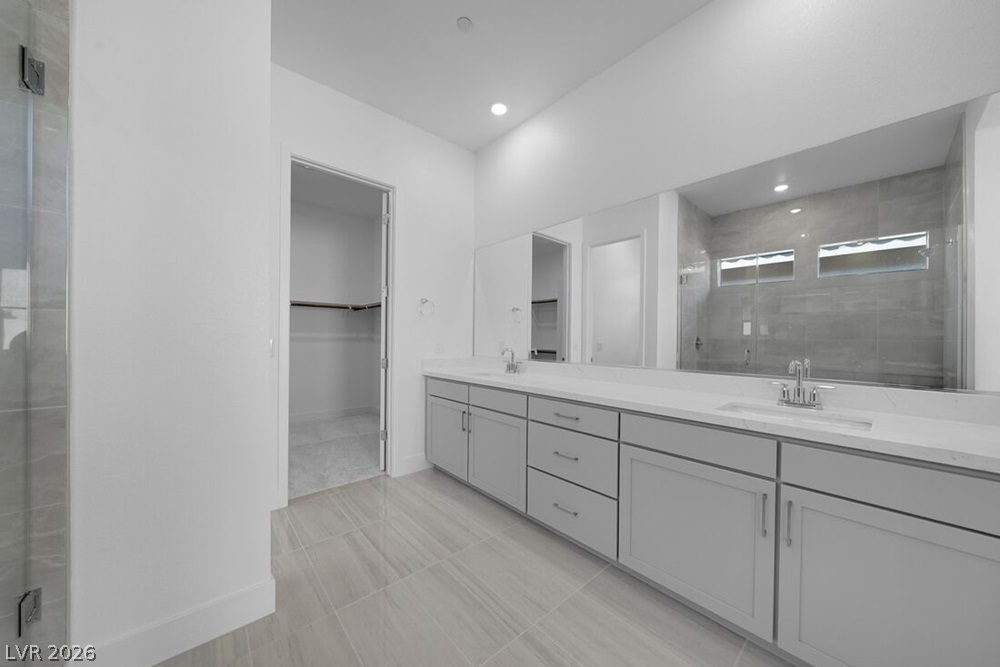 370 Tigullio Avenue Property Photo 23