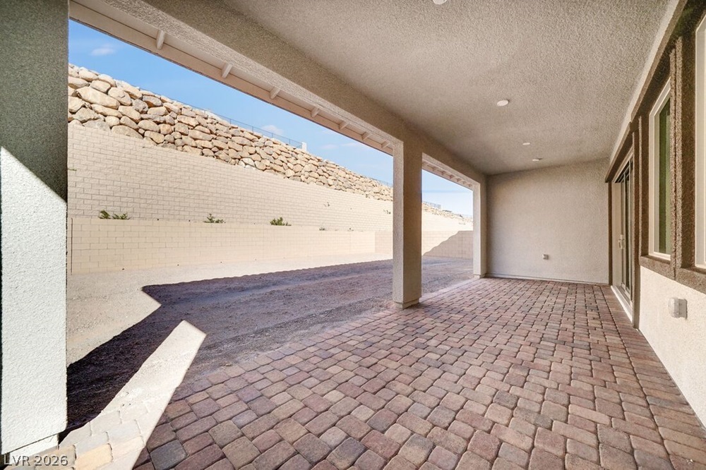 370 Tigullio Avenue Property Photo 38