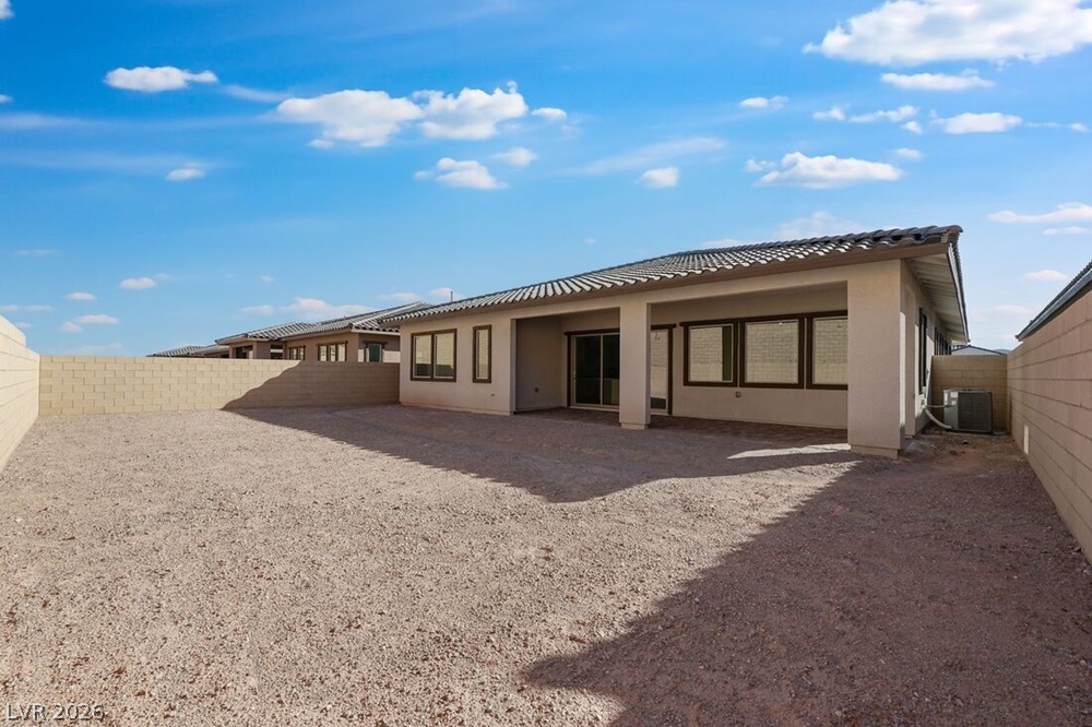 370 Tigullio Avenue Property Photo 41