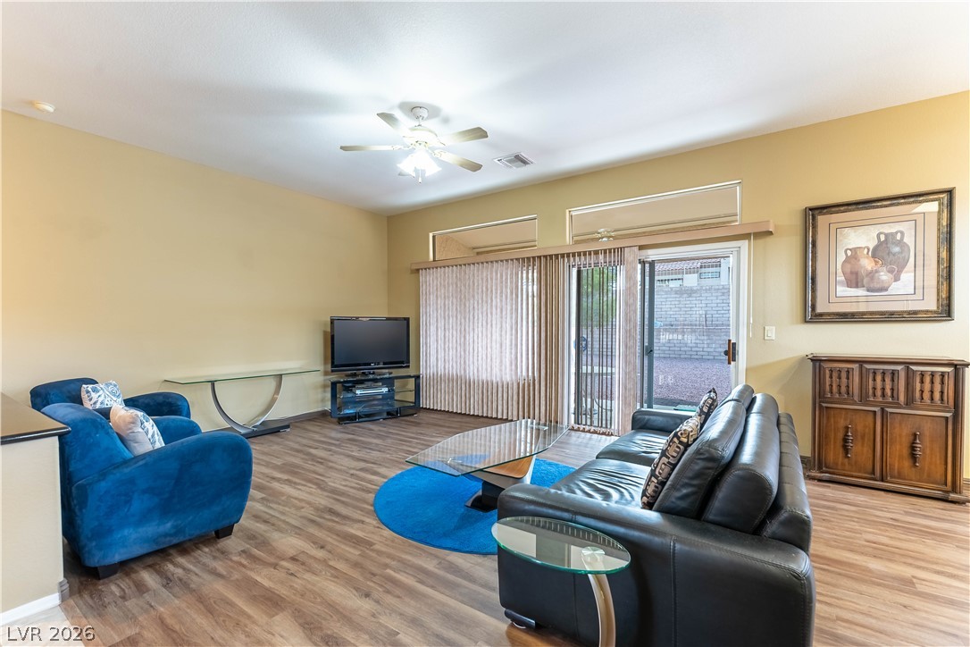 3101 Hawksdale Drive Property Photo 7