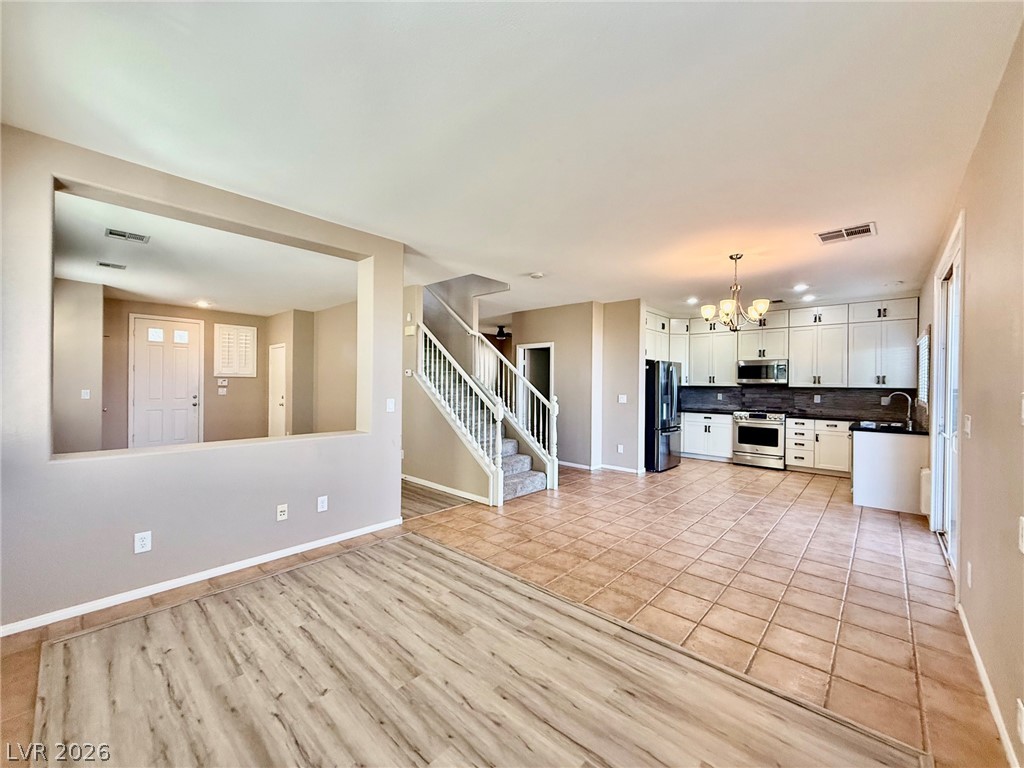 732 Anacapri Street Property Photo 5