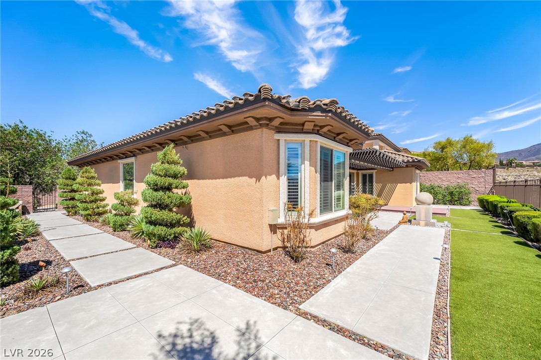 2501 Luberon Drive Property Photo 26