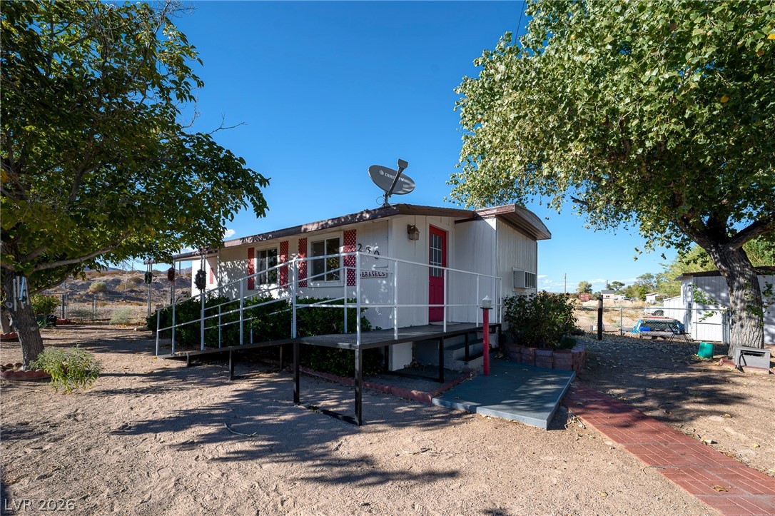 250 North Beach Street Property Photo 4