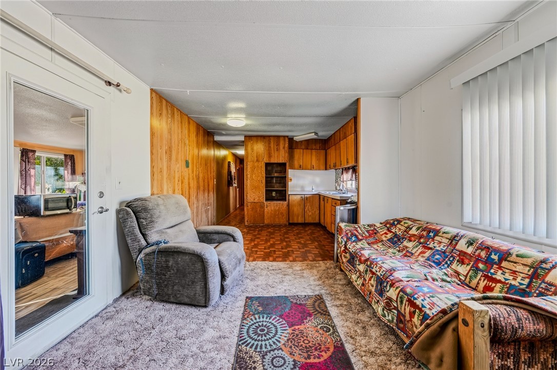 250 North Beach Street Property Photo 8
