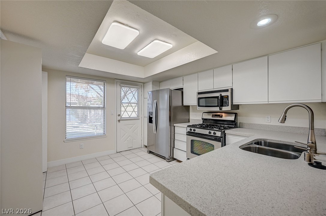 4047 Grasmere Avenue Property Photo 8