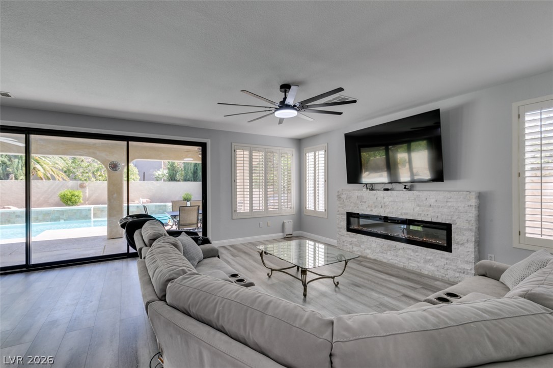108 North Ring Dove Drive Property Photo 11