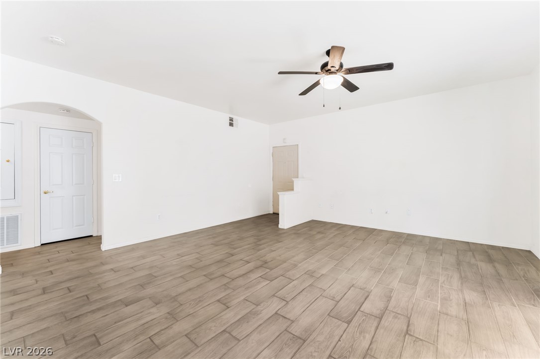 6164 Pine Villa Avenue 103 Property Photo 5