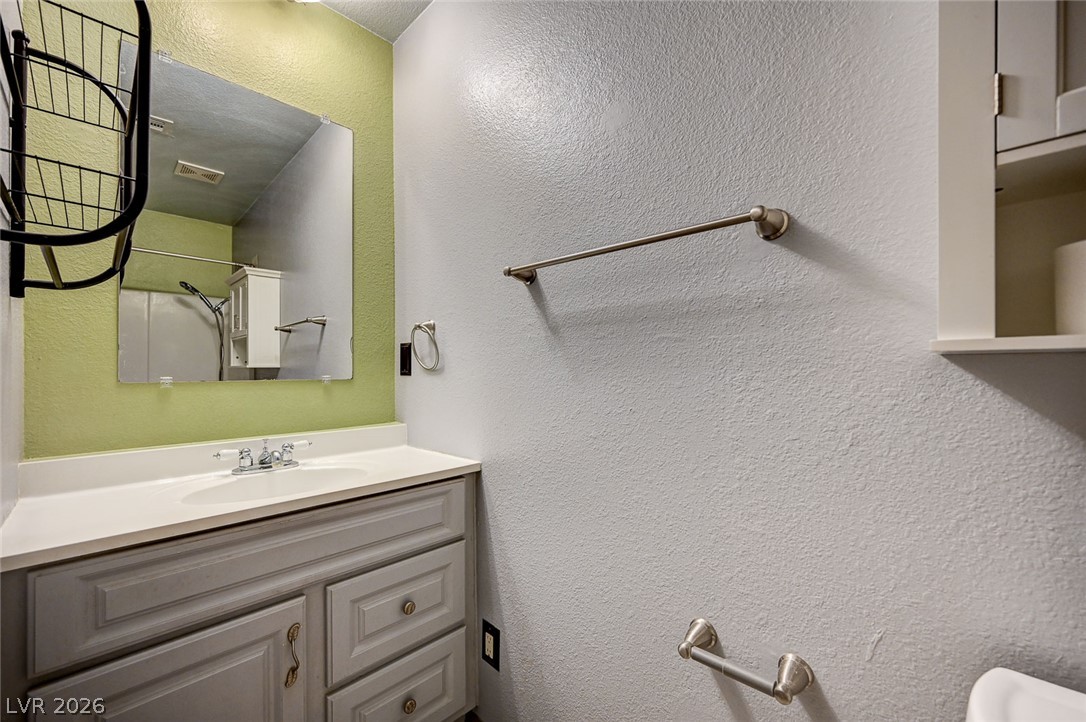 6518 Ironbark Lane Property Photo 9