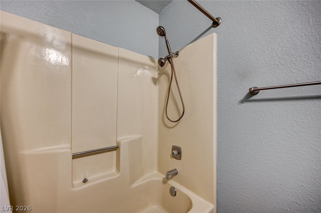 6518 Ironbark Lane Property Photo 14