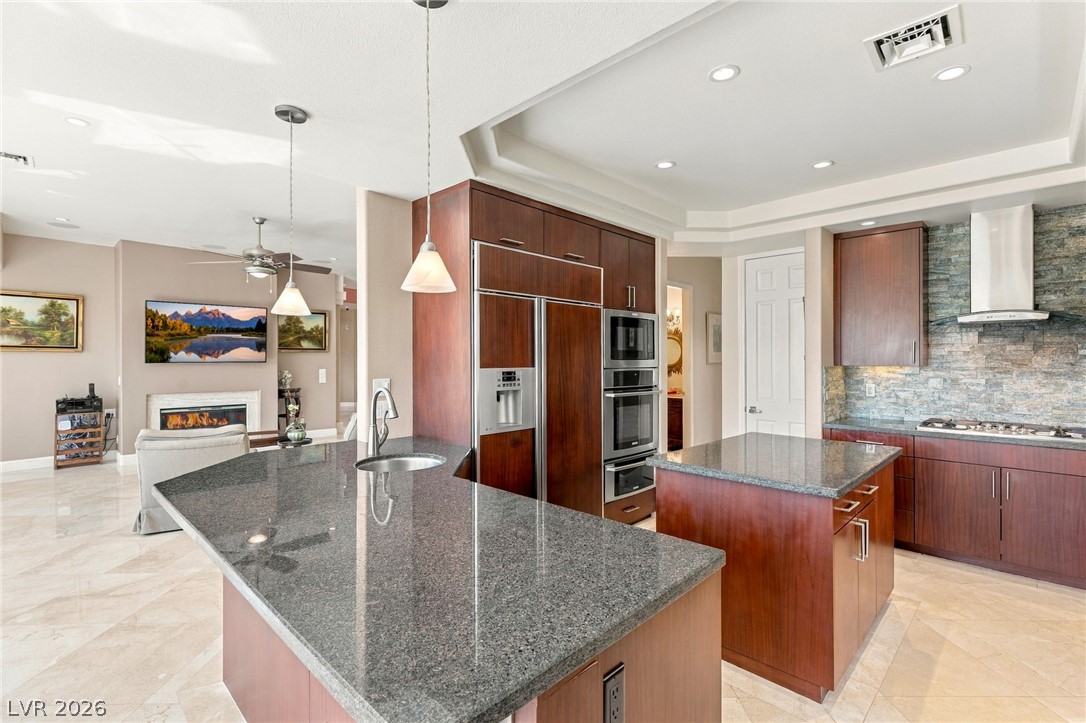 8633 Lakeridge Circle Property Photo 14