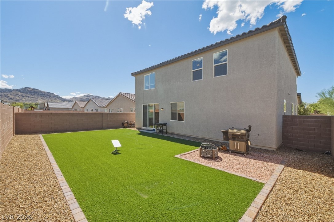 268 Horsetail Falls Street Property Photo 5