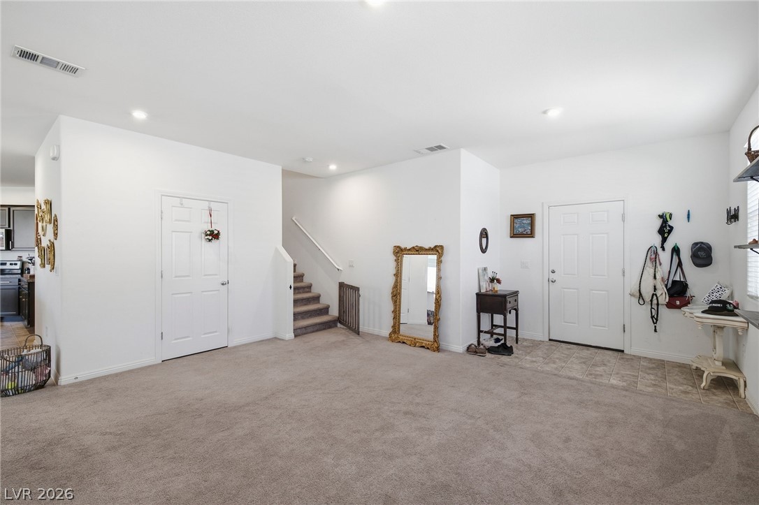 268 Horsetail Falls Street Property Photo 7