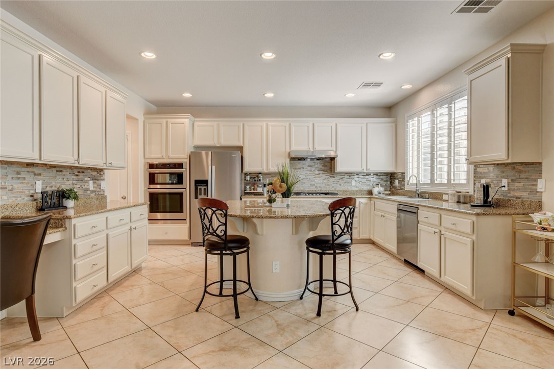 3809 Moonshine Falls Avenue Property Photo 12