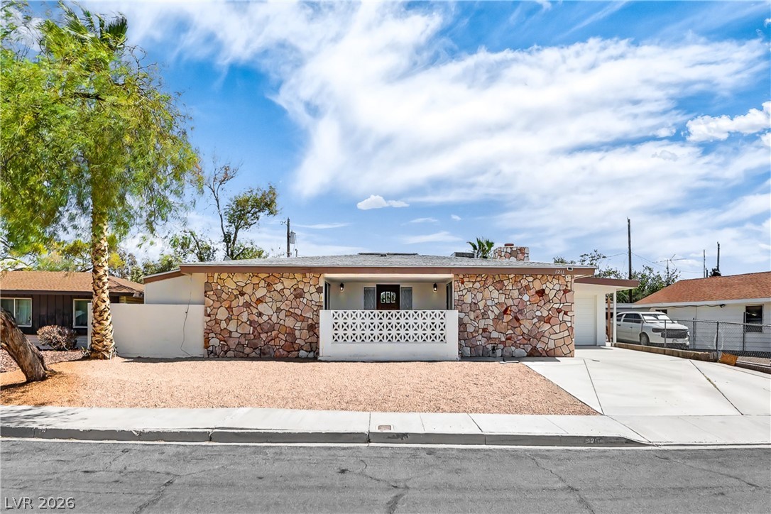 1211 Paiute Drive Property Photo 3
