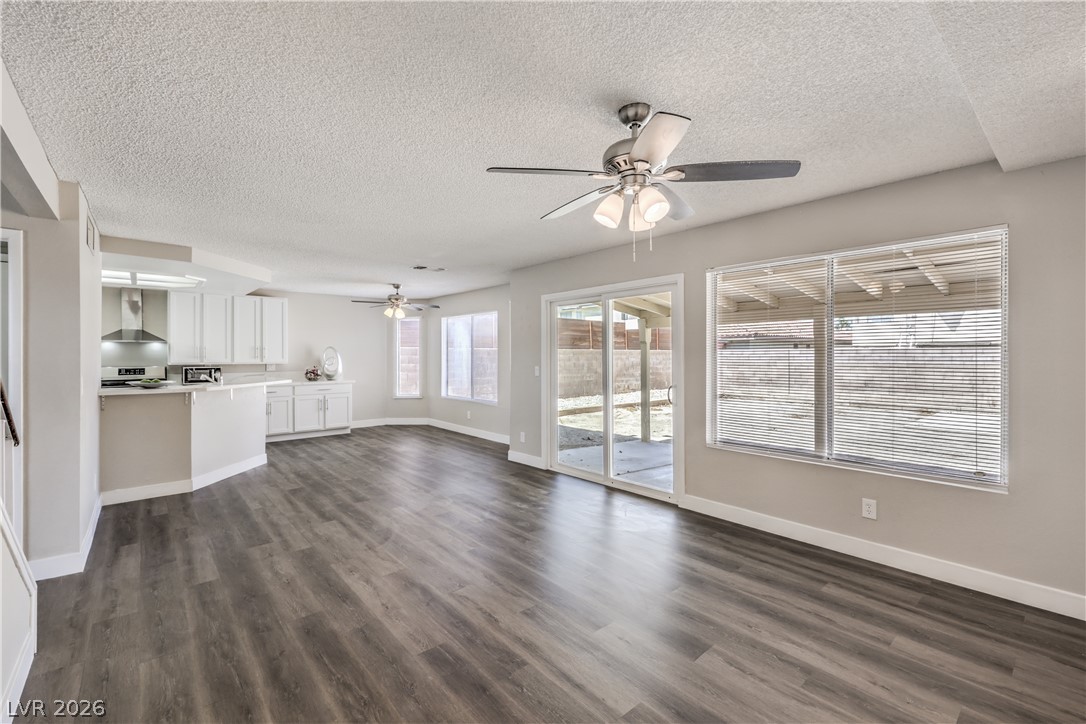 8408 Dunphy Court Property Photo 8
