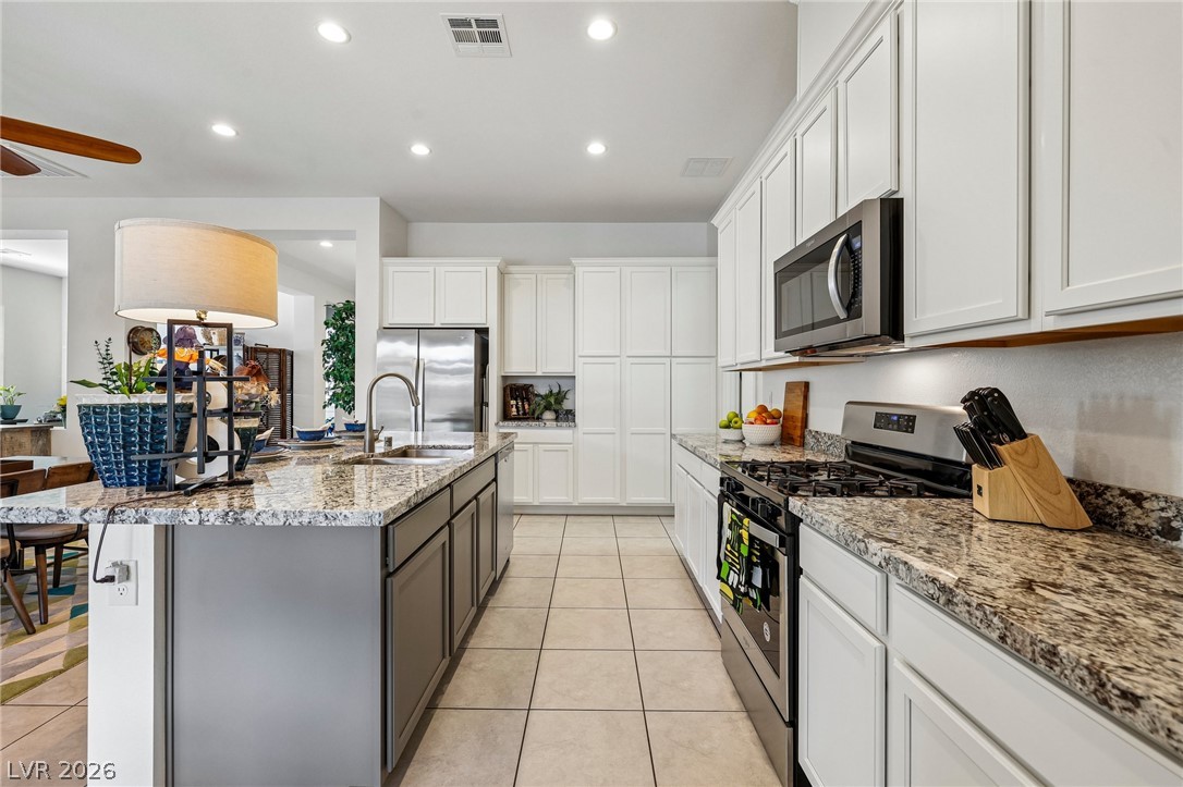 6754 Desert Crimson Street Property Photo 14