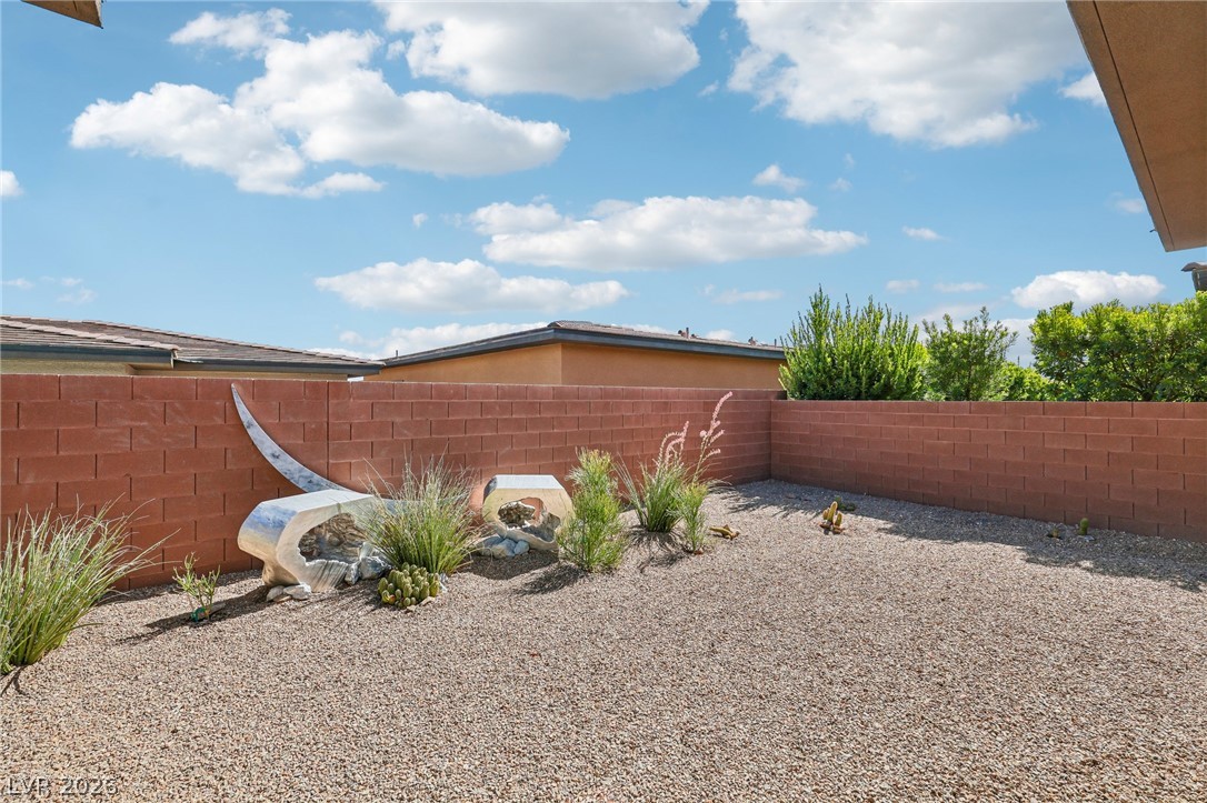 6754 Desert Crimson Street Property Photo 41