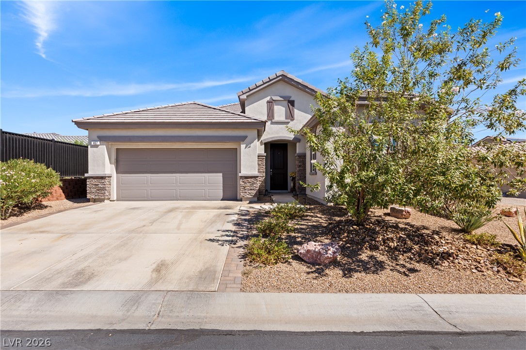 467 Cliffrose Avenue Property Photo 3