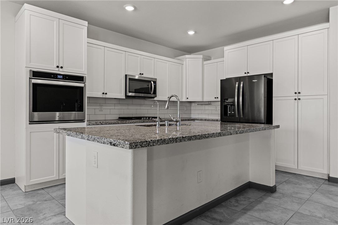 467 Cliffrose Avenue Property Photo 22