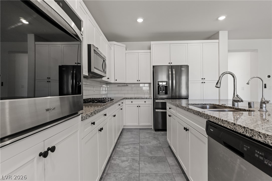 467 Cliffrose Avenue Property Photo 24