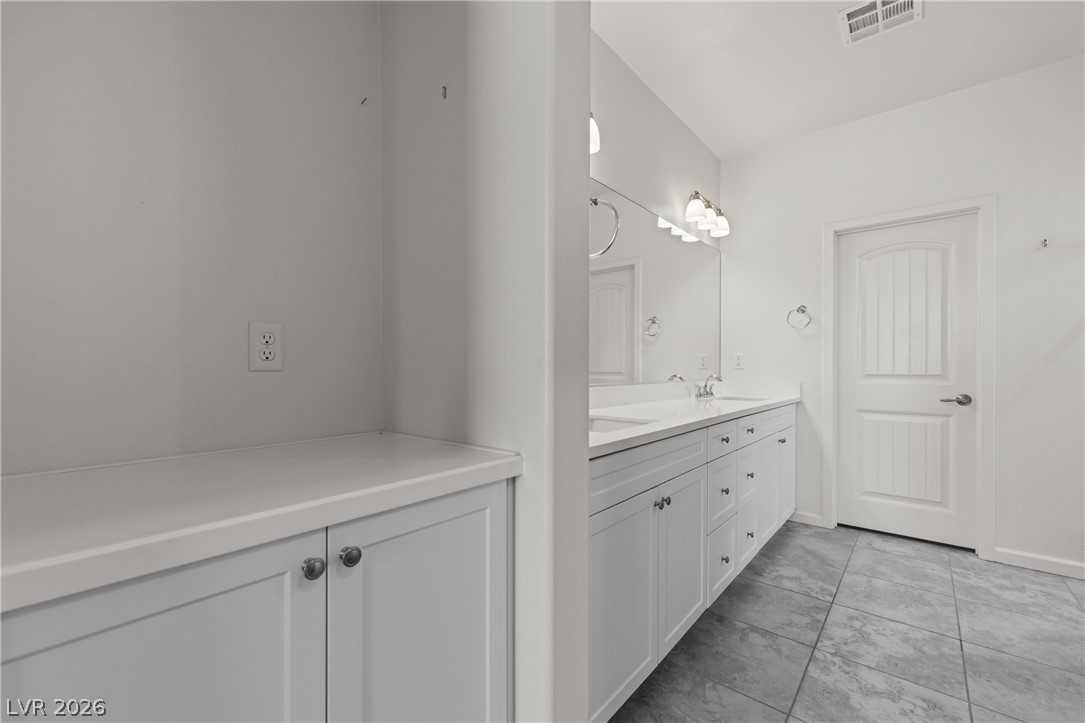 467 Cliffrose Avenue Property Photo 32