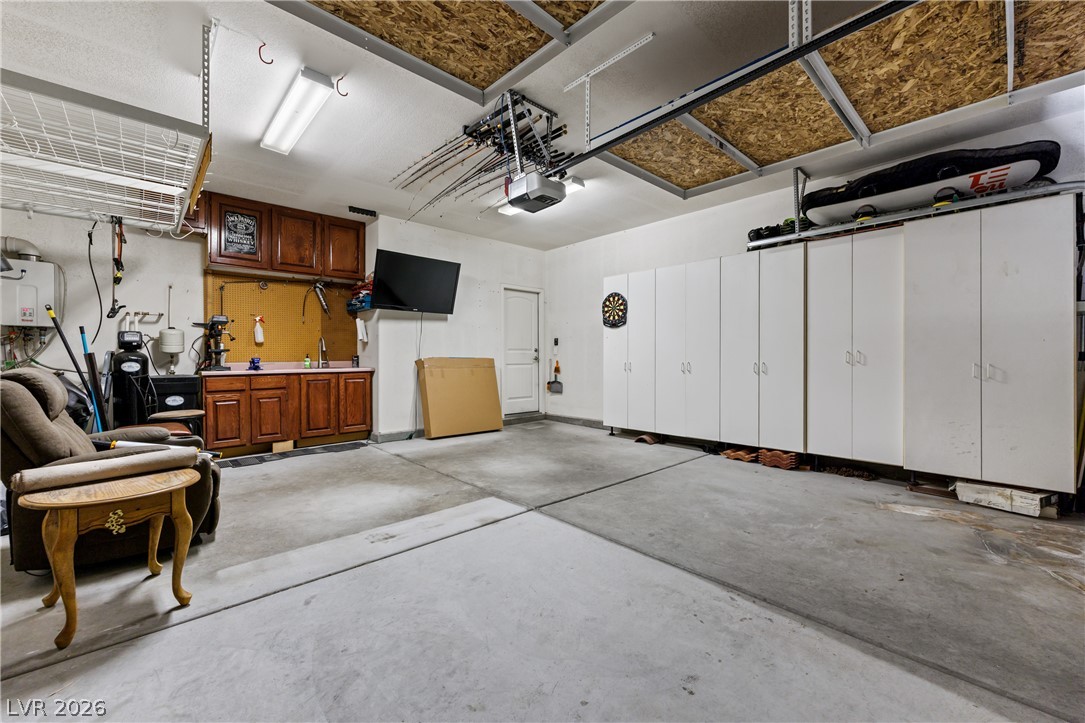 467 Cliffrose Avenue Property Photo 40