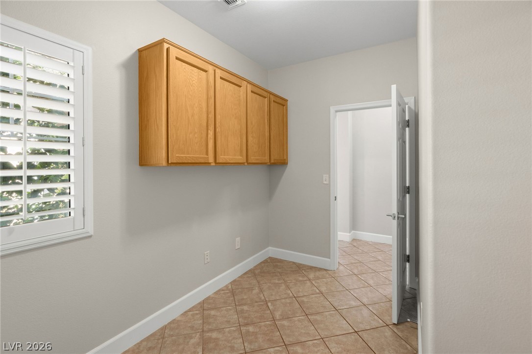 2570 Youngtown Avenue Property Photo 17