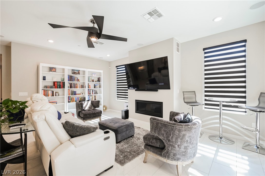 23 Cliffwater Street Property Photo 6