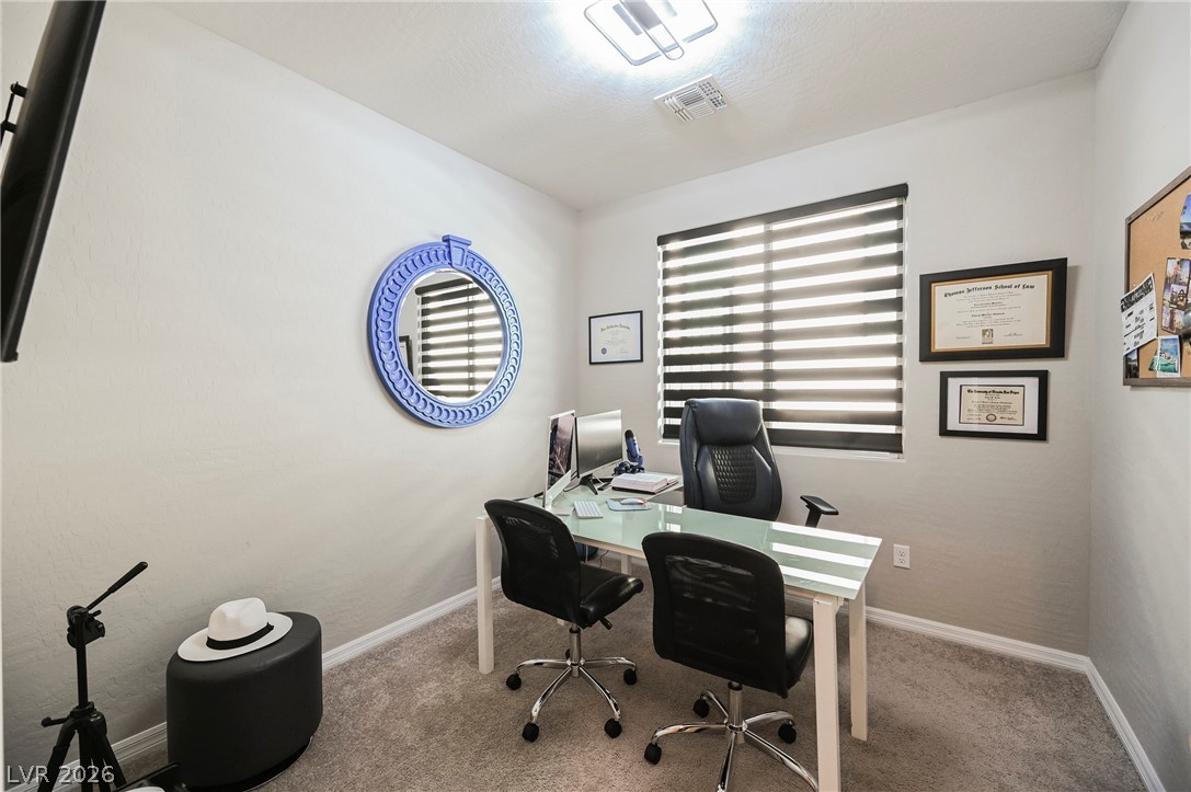 23 Cliffwater Street Property Photo 44
