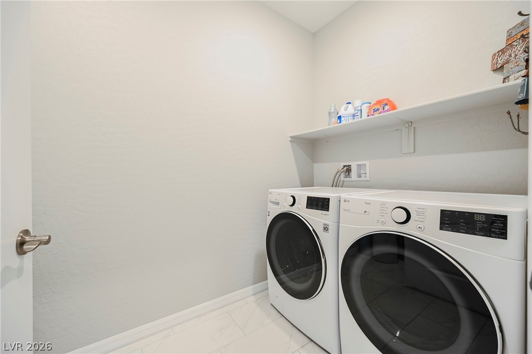 23 Cliffwater Street Property Photo 46