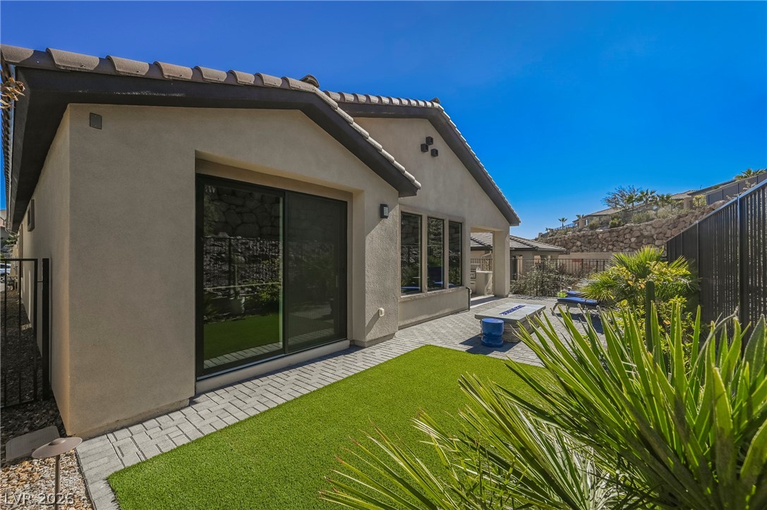 23 Cliffwater Street Property Photo 51