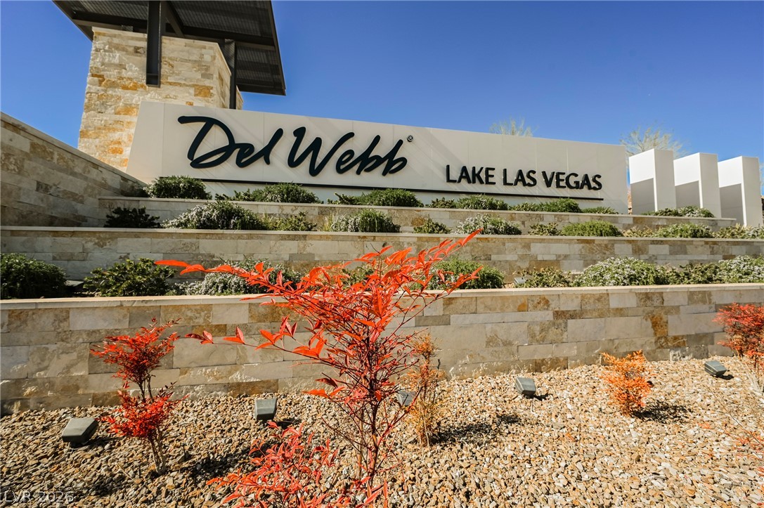 23 Cliffwater Street Property Photo 63