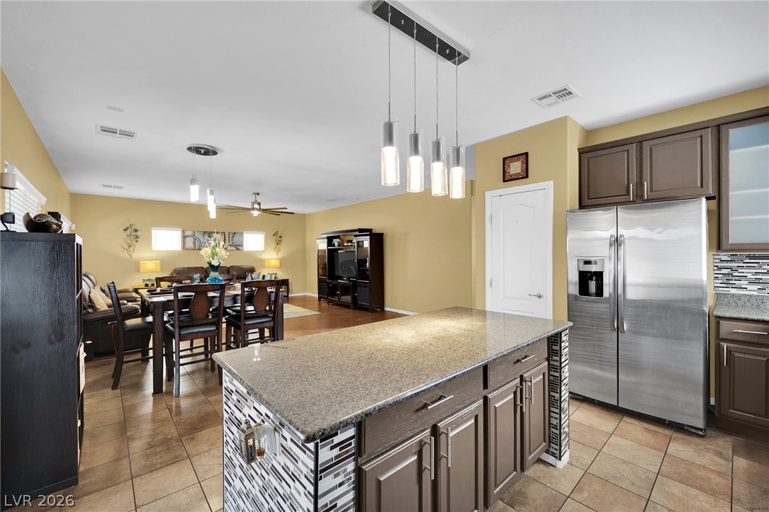 205 Gemstone Hill Avenue Property Photo 3