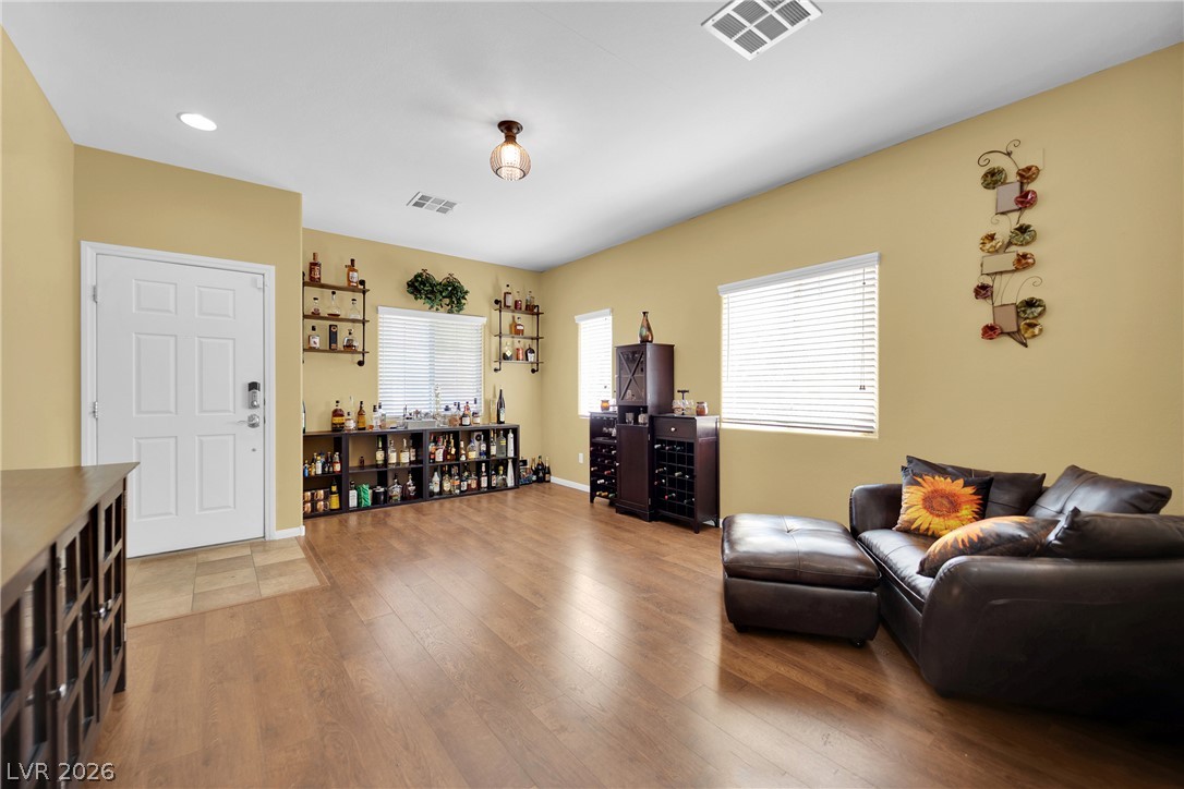 205 Gemstone Hill Avenue Property Photo 5