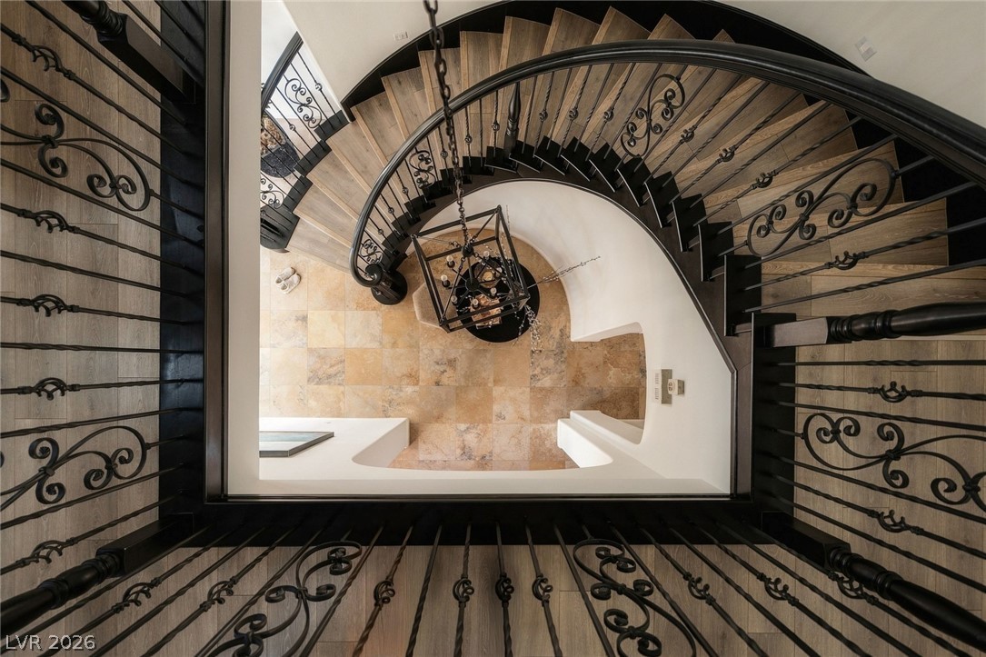 12 Menaggio Court Property Photo 32