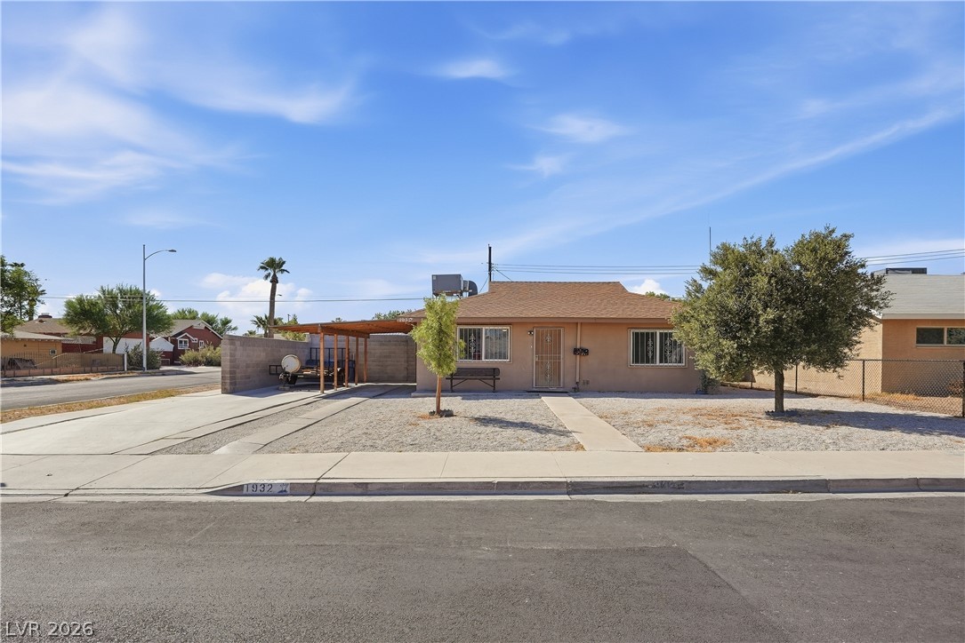 1932 Franklin Avenue Property Photo 1