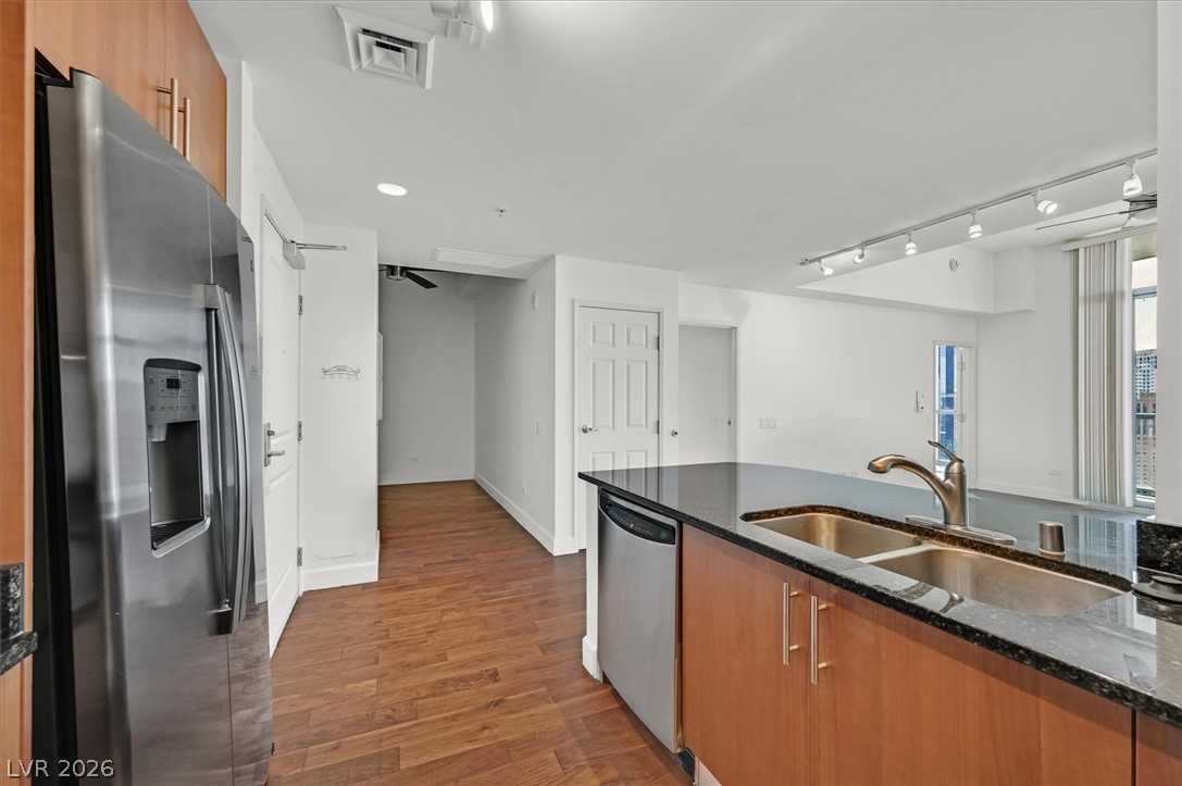 200 West Sahara Avenue 3702 Property Photo 7