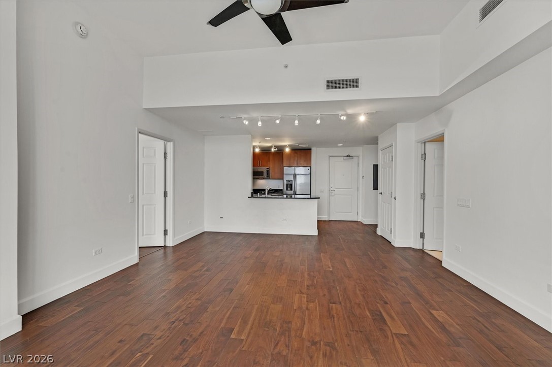 200 West Sahara Avenue 3702 Property Photo 8