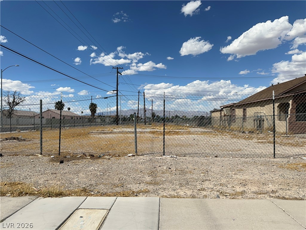 1524 D Street Property Photo 3