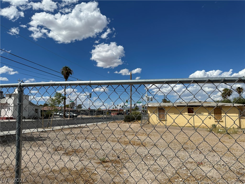 1524 D Street Property Photo 5
