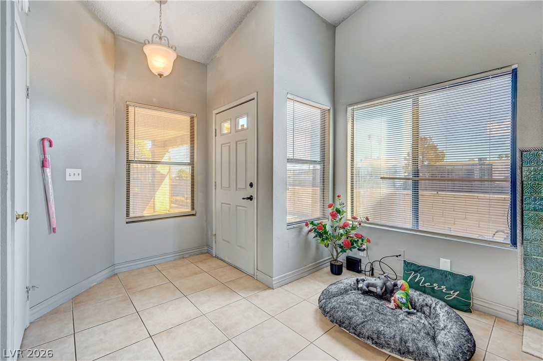 100 Underhill Court Property Photo 6