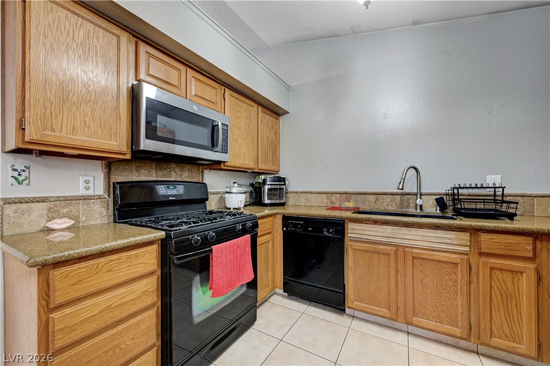 100 Underhill Court Property Photo 15